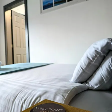 West Point House 3* 배로우인퍼니스