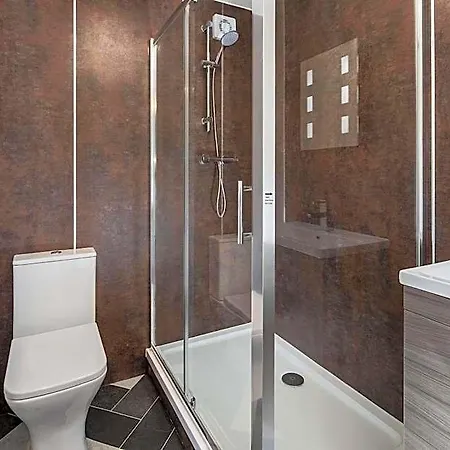West Point House 3* 巴罗弗内斯