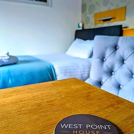 West Point House 巴罗弗内斯
