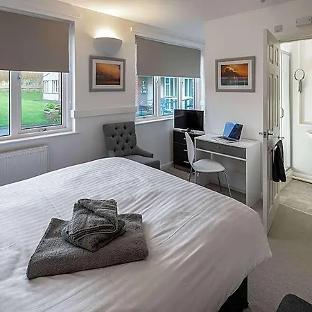 West Point House 3*
