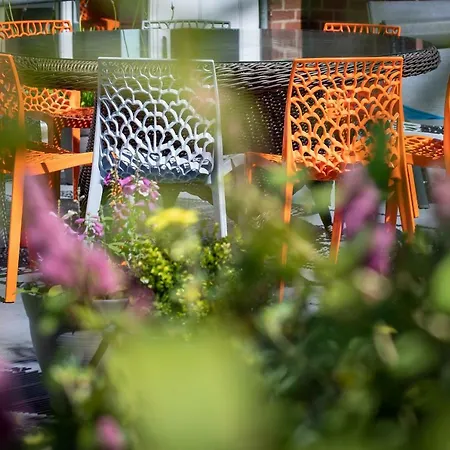 West Point House Ξενοδοχείο 3*