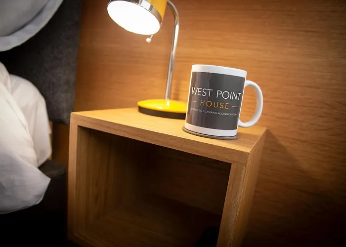 Hotel West Point House